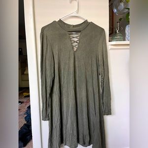 Forest green lightweight long sleeve dress with lace front design and collar